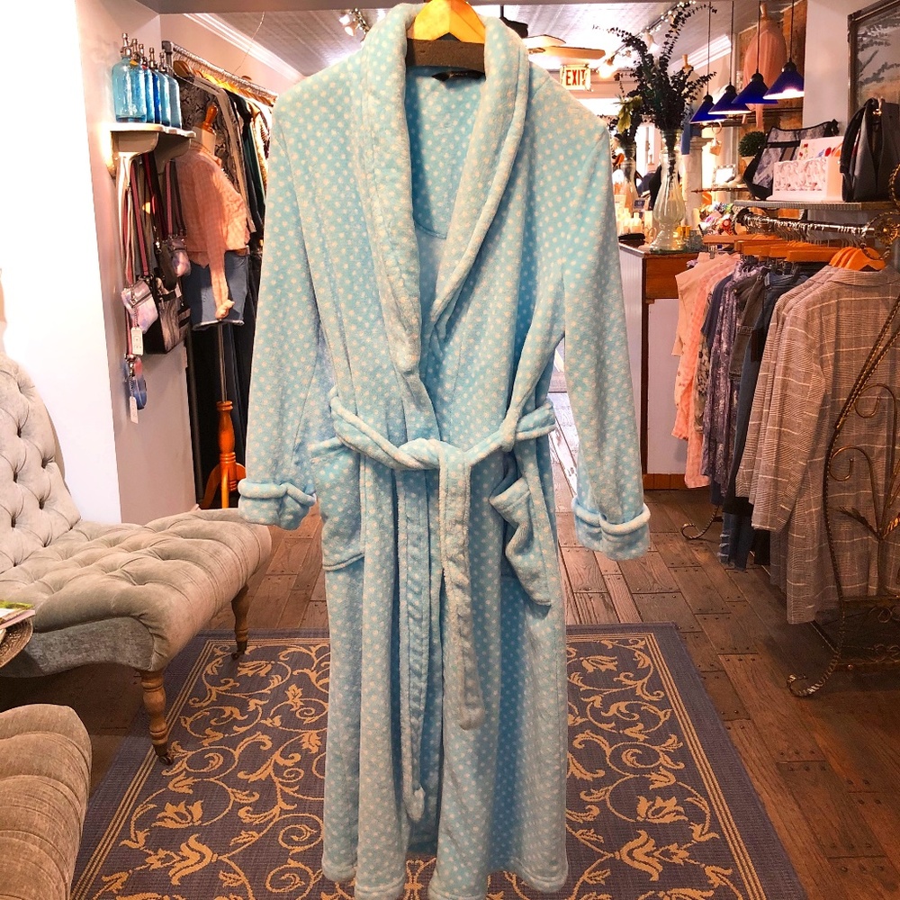 Plush turquoise and white polka dots 3/4 length robe